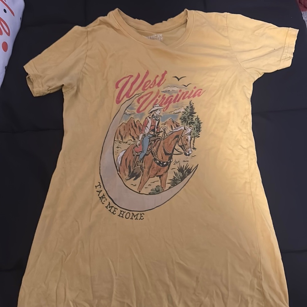 Womens large t-shirt